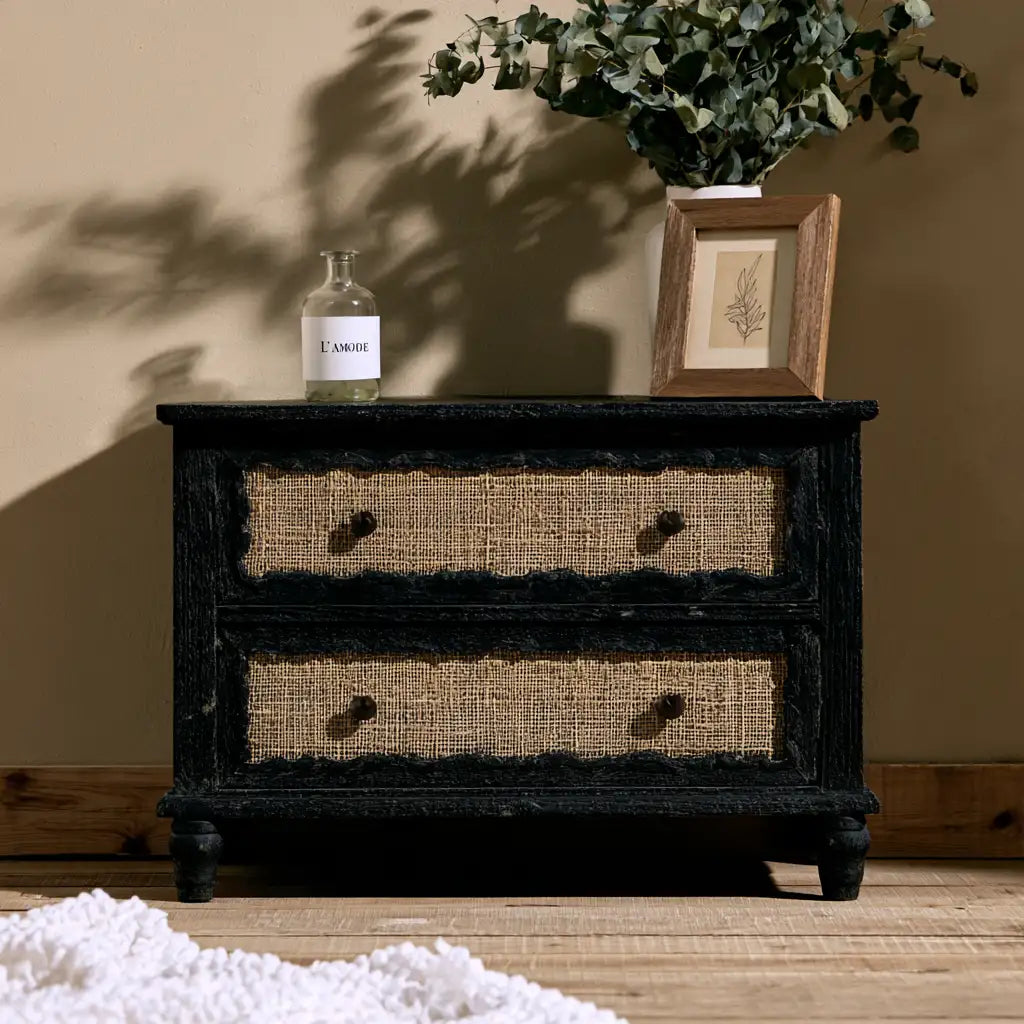 Cassettiera dalle linee moderne, nero e beige, per la casa